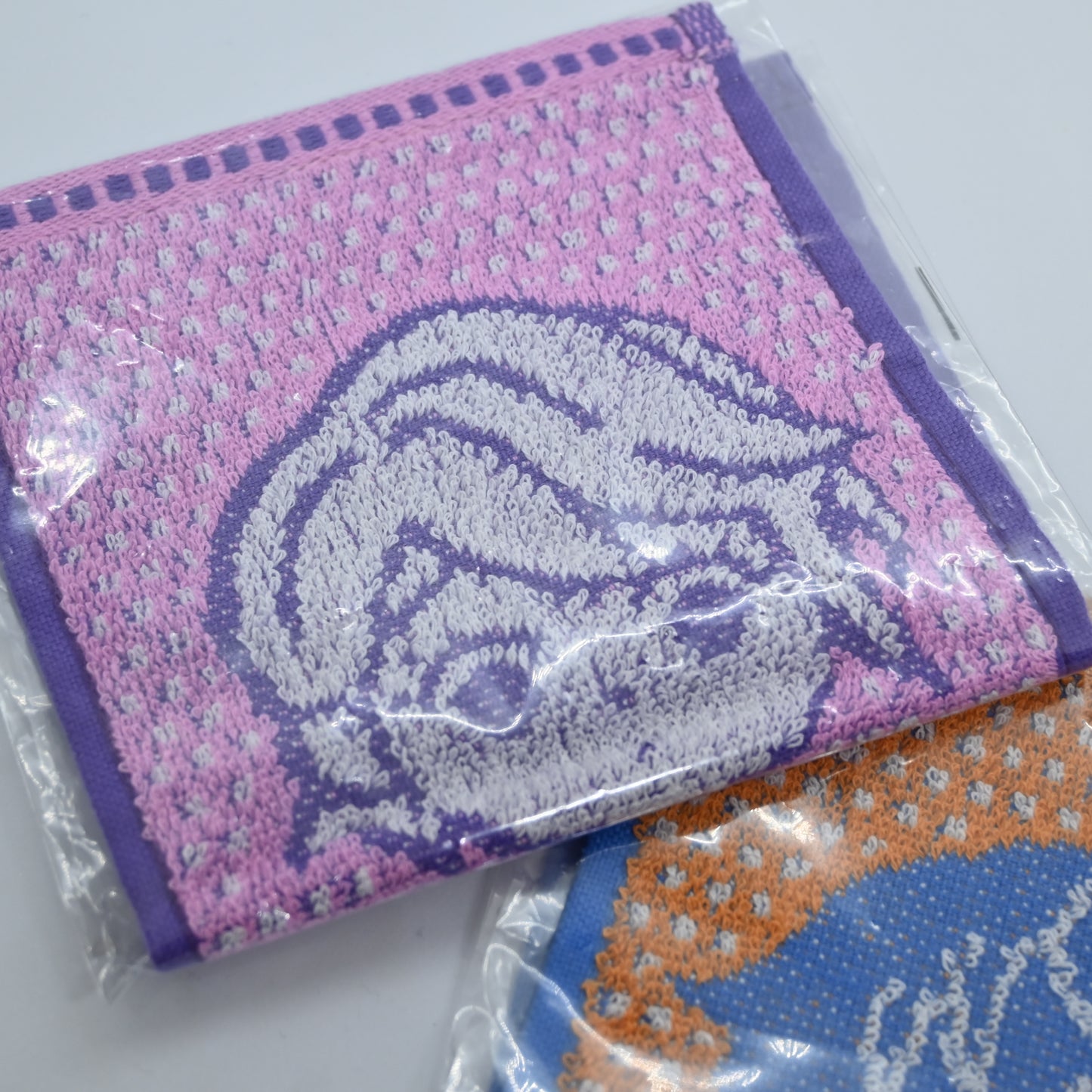 Ichiban Kuji Dandadan Overwhelming Supernatural Assault G-Prize Half Towel Set