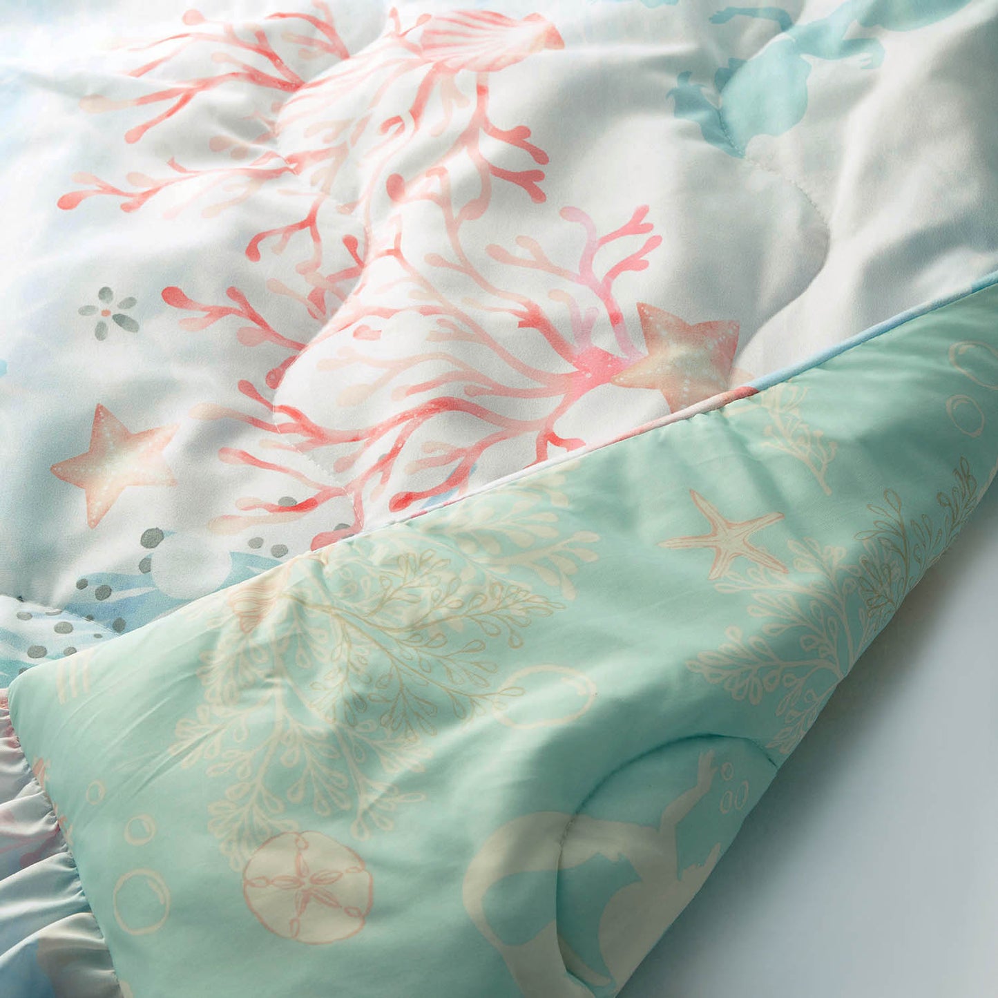 Ariel Blanket With Frills and Cool Touch