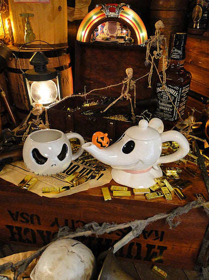 Jack Halloween themed cup and teapot ceramic set