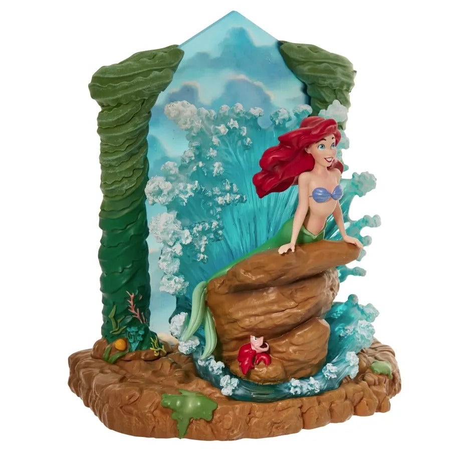 Disney Showcase Ariel Light Up