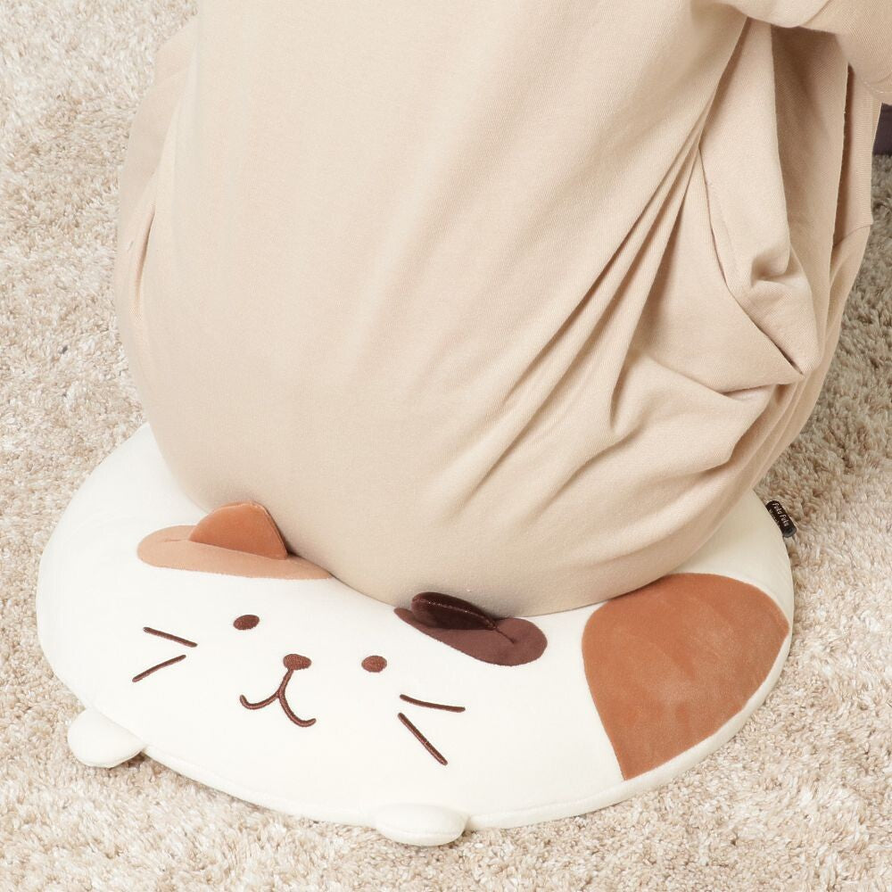 Fukufuku Nyanko Soft Round Seat Cushion