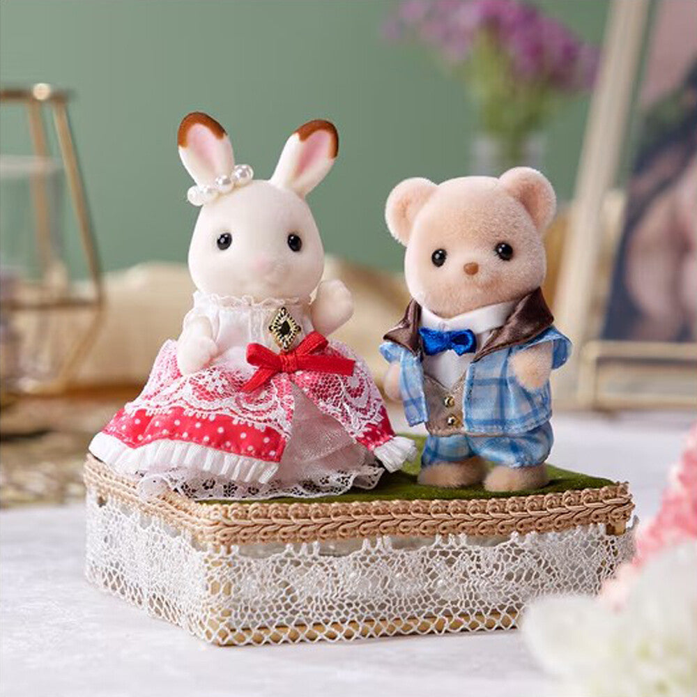 Sylvanian Families Anniversary Friends Flare & Theo