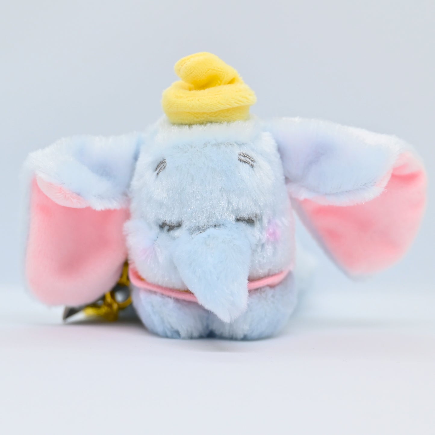 DISNEY GORORIN Dumbo Sleeping Pastel Style keychain