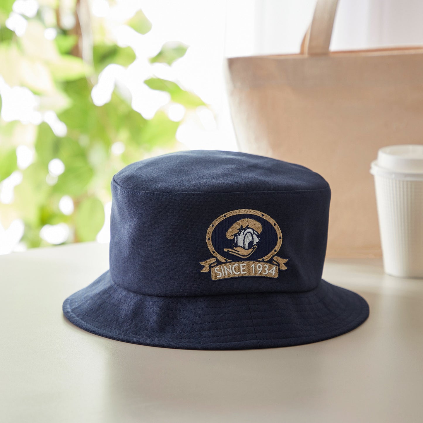 Donald Duck Embroidered bucket hat