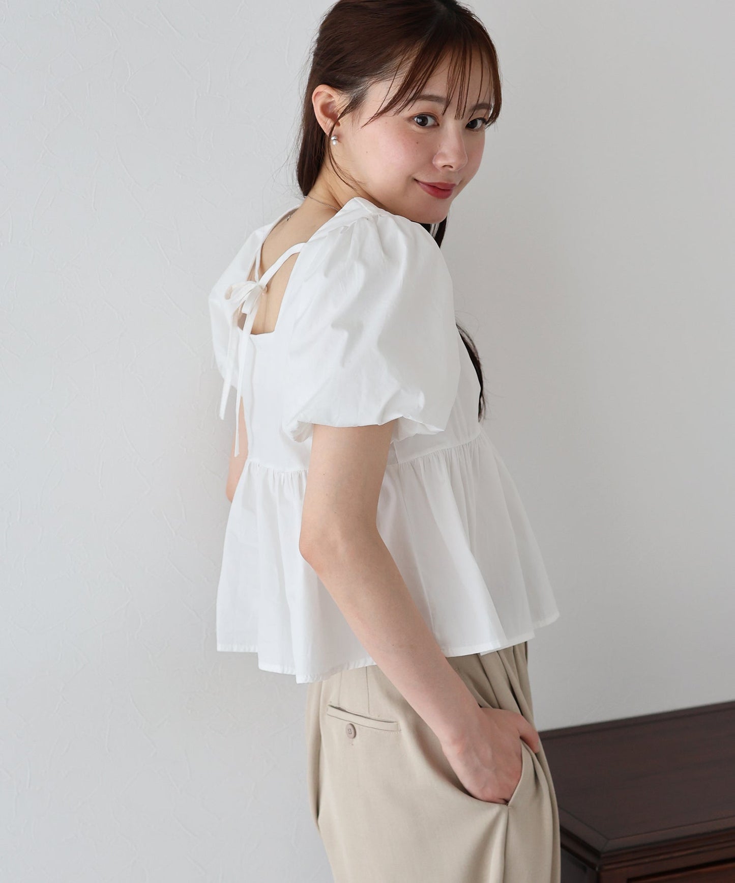 BLUE EAST Peplum Puff Sleeve Blouse