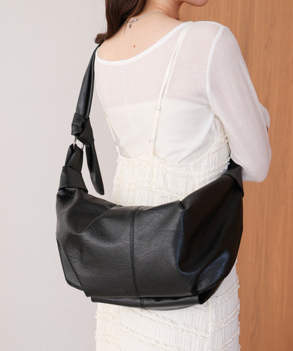 Shoulder Croissant Bag