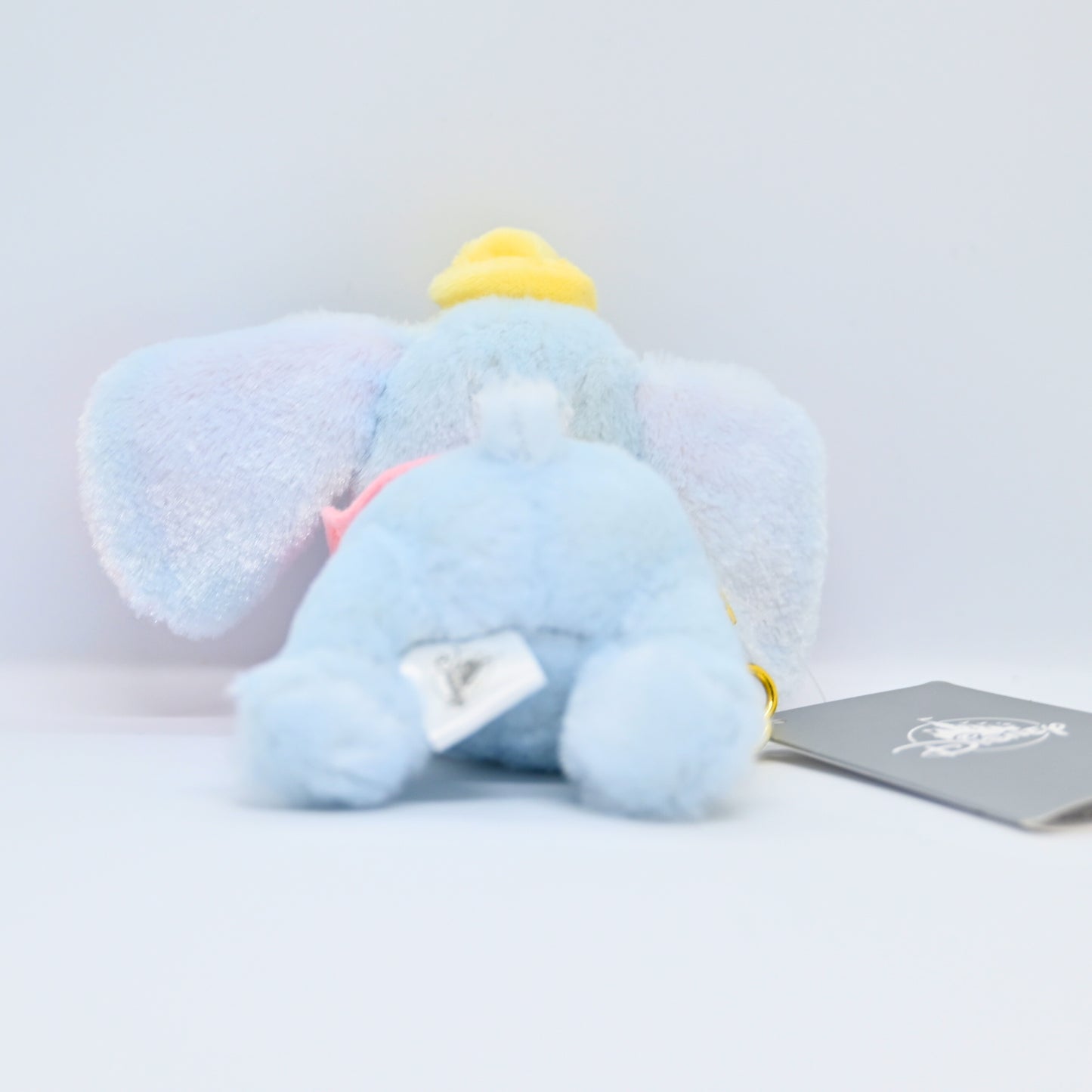 DISNEY GORORIN Dumbo Sleeping Pastel Style keychain