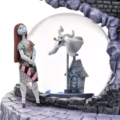 TIM BURTON'S THE NIGHTMARE BEFORE CHRISTMAS