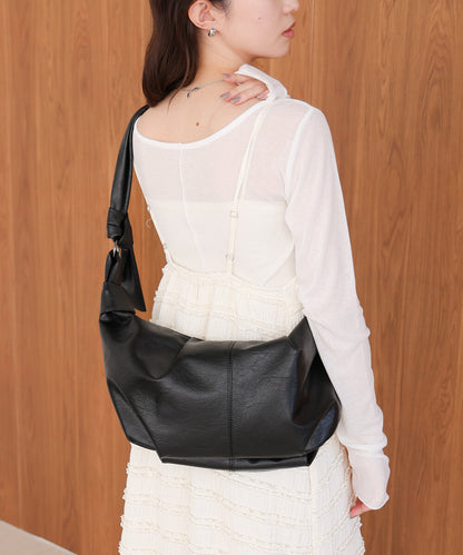 Shoulder Croissant Bag