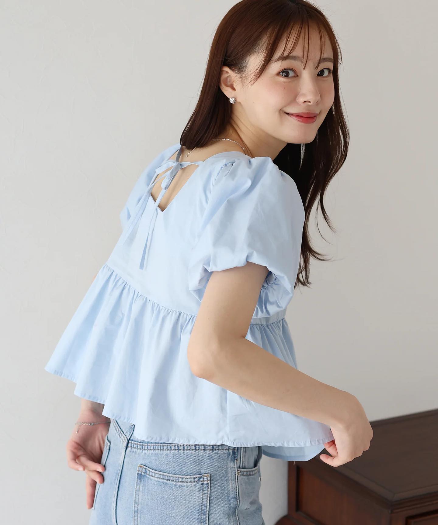 BLUE EAST Peplum Puff Sleeve Blouse