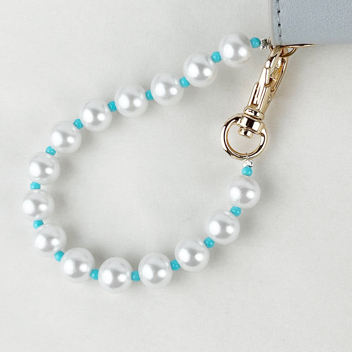 TOM and JERRY x Flapper Friends AirPods Pro Case