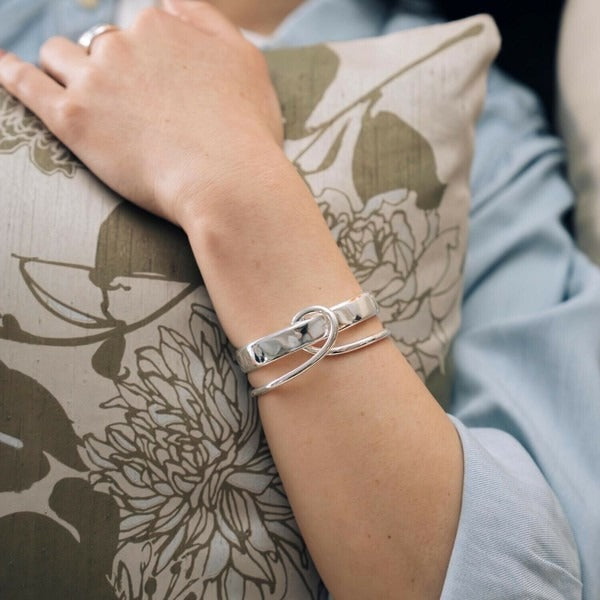 Parallel line Bangle