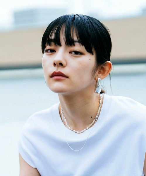 Simple drop earrings