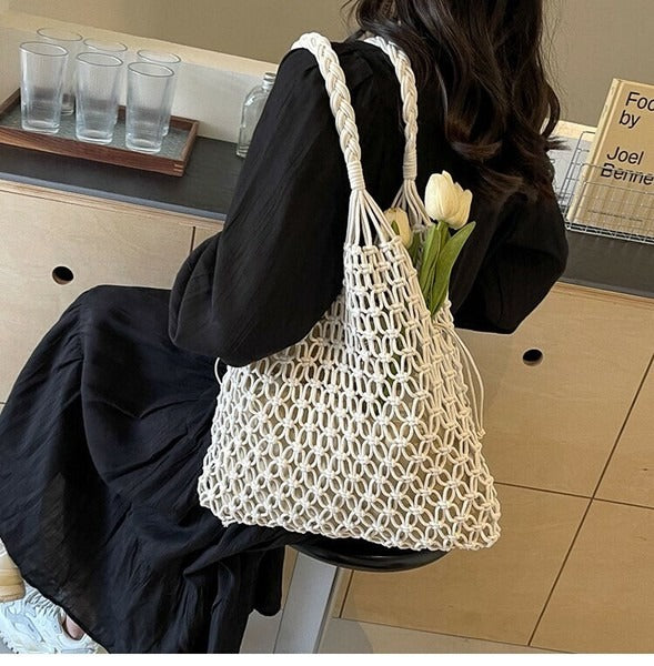 High-end Texture Niche Shoulder Woven Bag