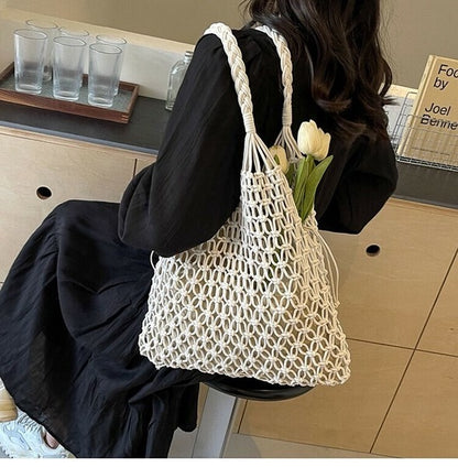 High-end Texture Niche Shoulder Woven Bag