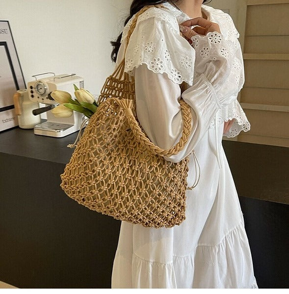 High-end Texture Niche Shoulder Woven Bag