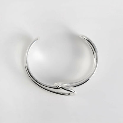 Parallel line Bangle