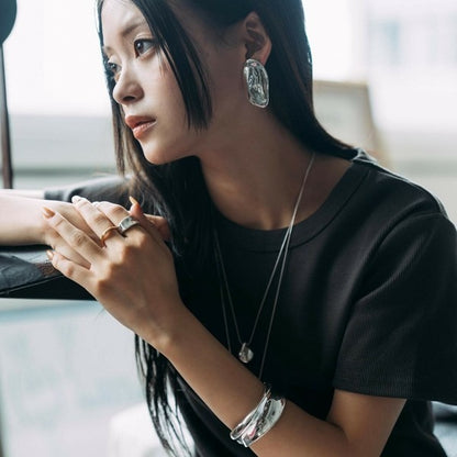 Smooth Light Earrings