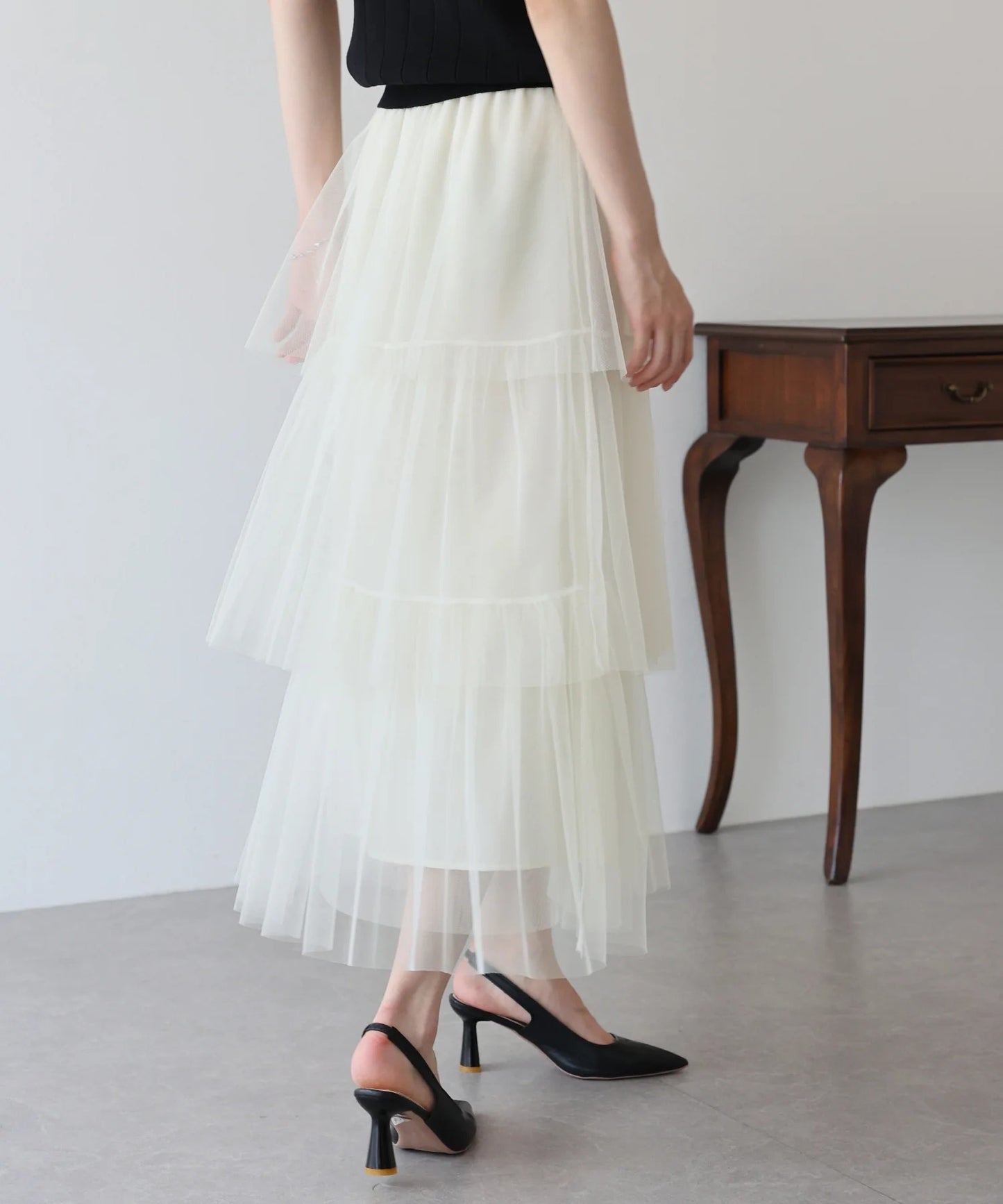 BLUE EAST Tulle Tiered Skirt