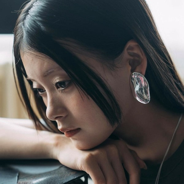 Smooth Light Earrings