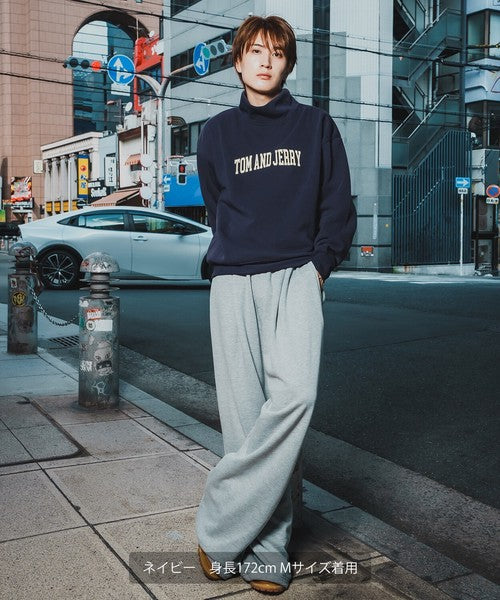 TOM T-100 High-Neck Big Sweatshirt with Back Print
