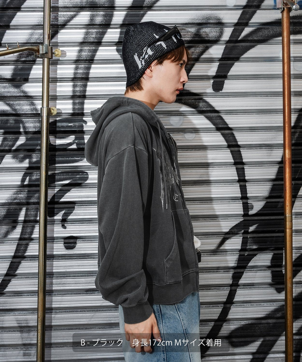 Embroidered Logo Short-Length Fleece Sweatshirt