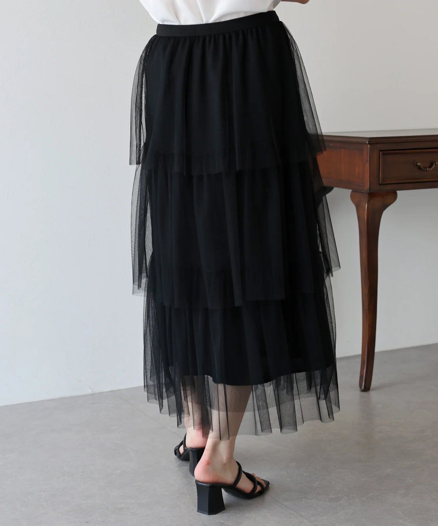 BLUE EAST Tulle Tiered Skirt