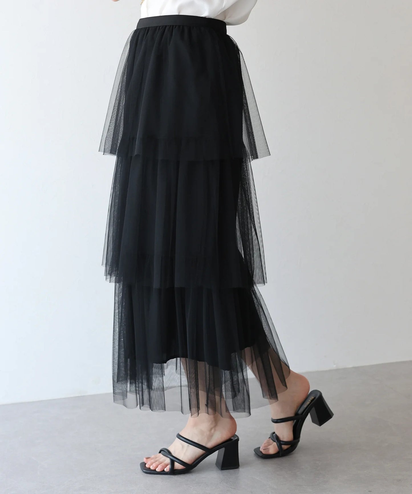 BLUE EAST Tulle Tiered Skirt