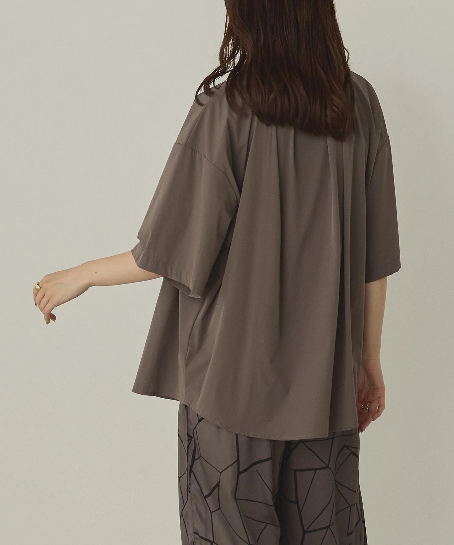 Hunch Cool Touch Back Tuck Shirt