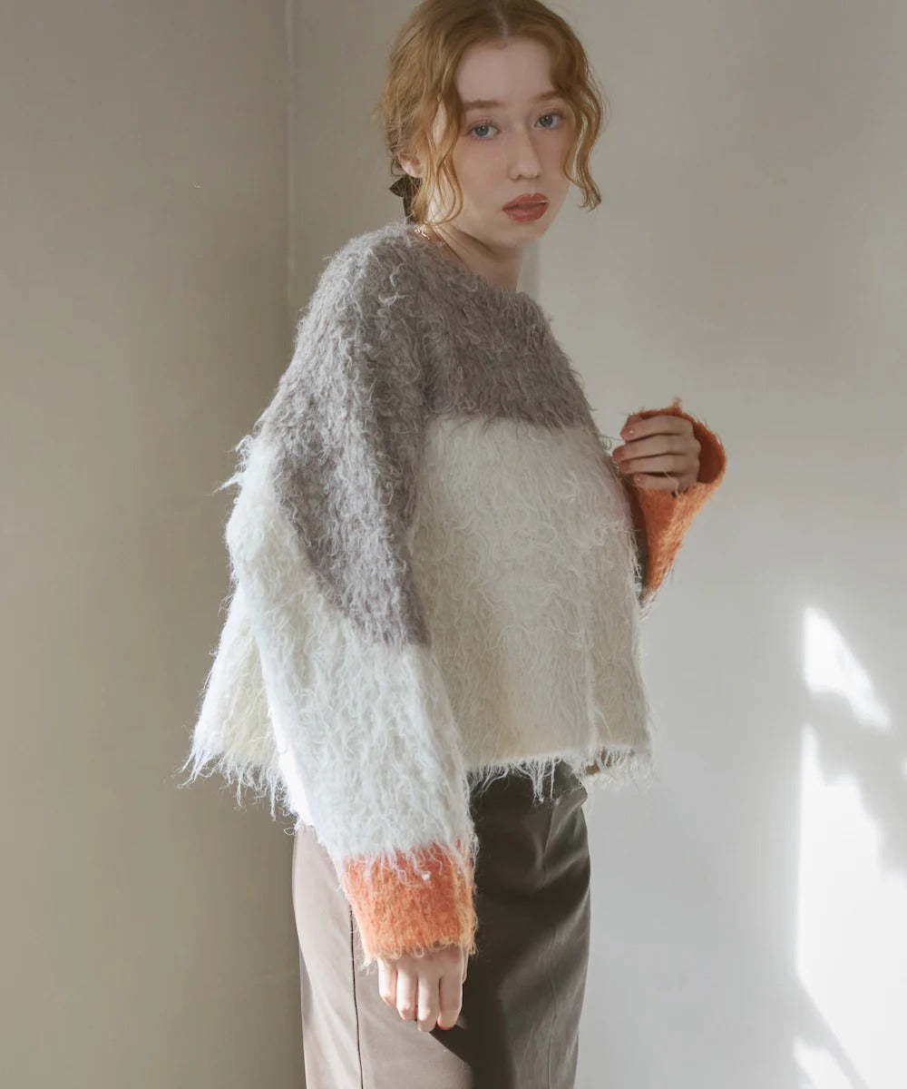 Bab Wave-Colored Short Knit Top