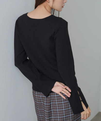 Bab Slit Knit Top