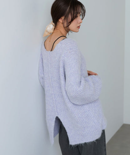 Bab Wide V-Neck Loose Knit Pullover