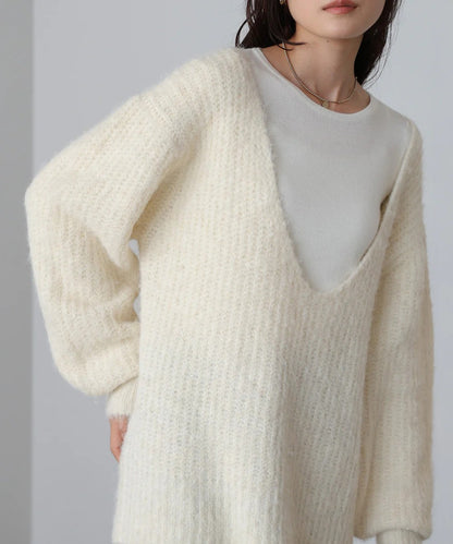 Bab Wide V-Neck Loose Knit Pullover