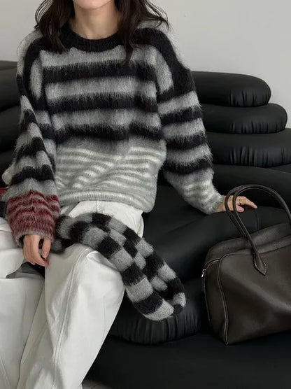 Multi-Border Shaggy Knit with Scarf